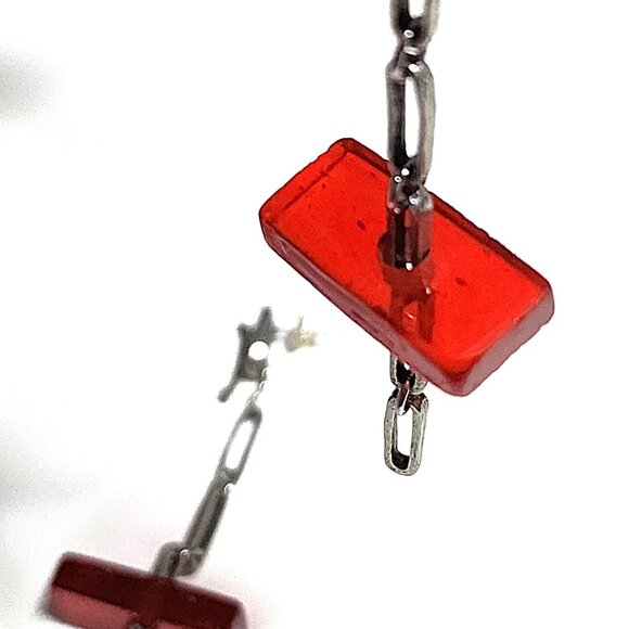 Red glass & pewter chain link artisan earrings - Picture 2 of 6
